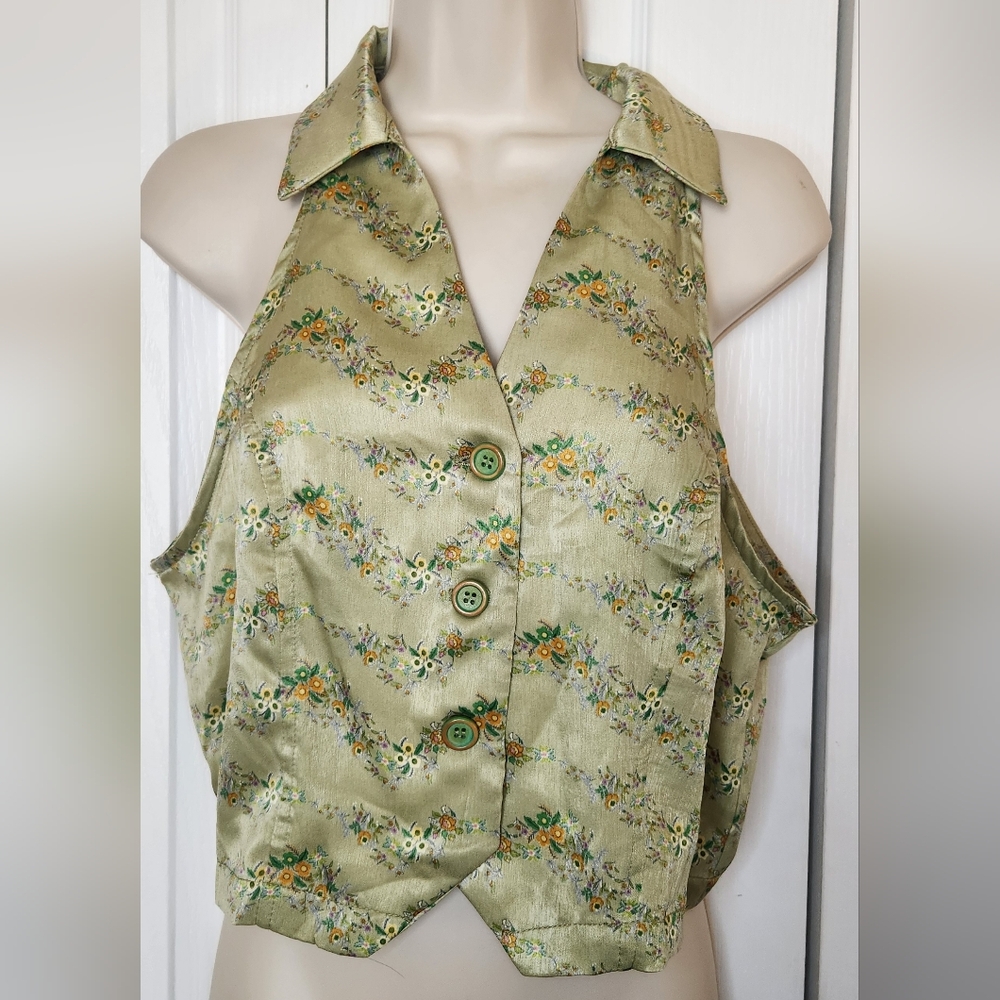 Nwt Cider XL Floral All Over Print Halter Curve & Plus Crop Blouse